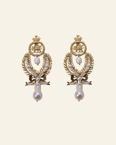 Classic Pearl Earrings